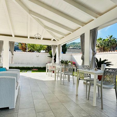 Invilla Bed&Breakfast - Quality Rooms Santa Maria di Castellabate Buitenkant foto