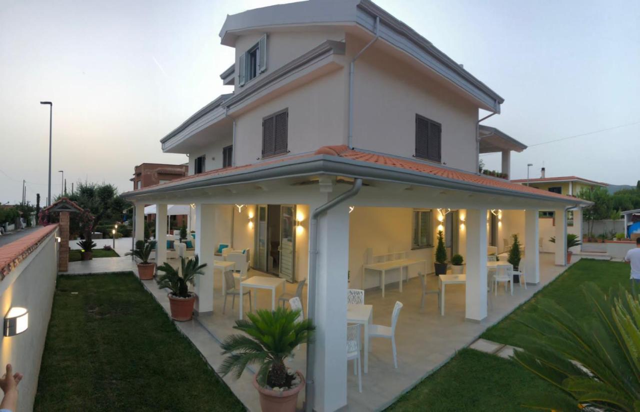 Invilla Bed&Breakfast - Quality Rooms Santa Maria di Castellabate Buitenkant foto