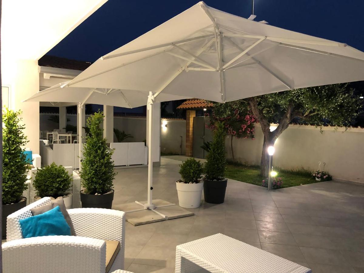 Invilla Bed&Breakfast - Quality Rooms Santa Maria di Castellabate Buitenkant foto