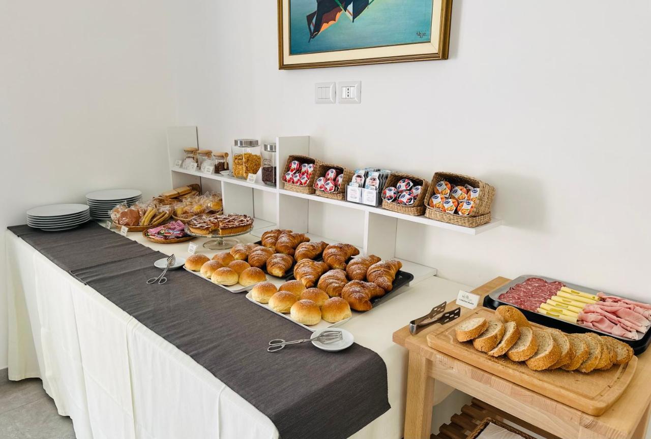 Invilla Bed&Breakfast - Quality Rooms Santa Maria di Castellabate Buitenkant foto
