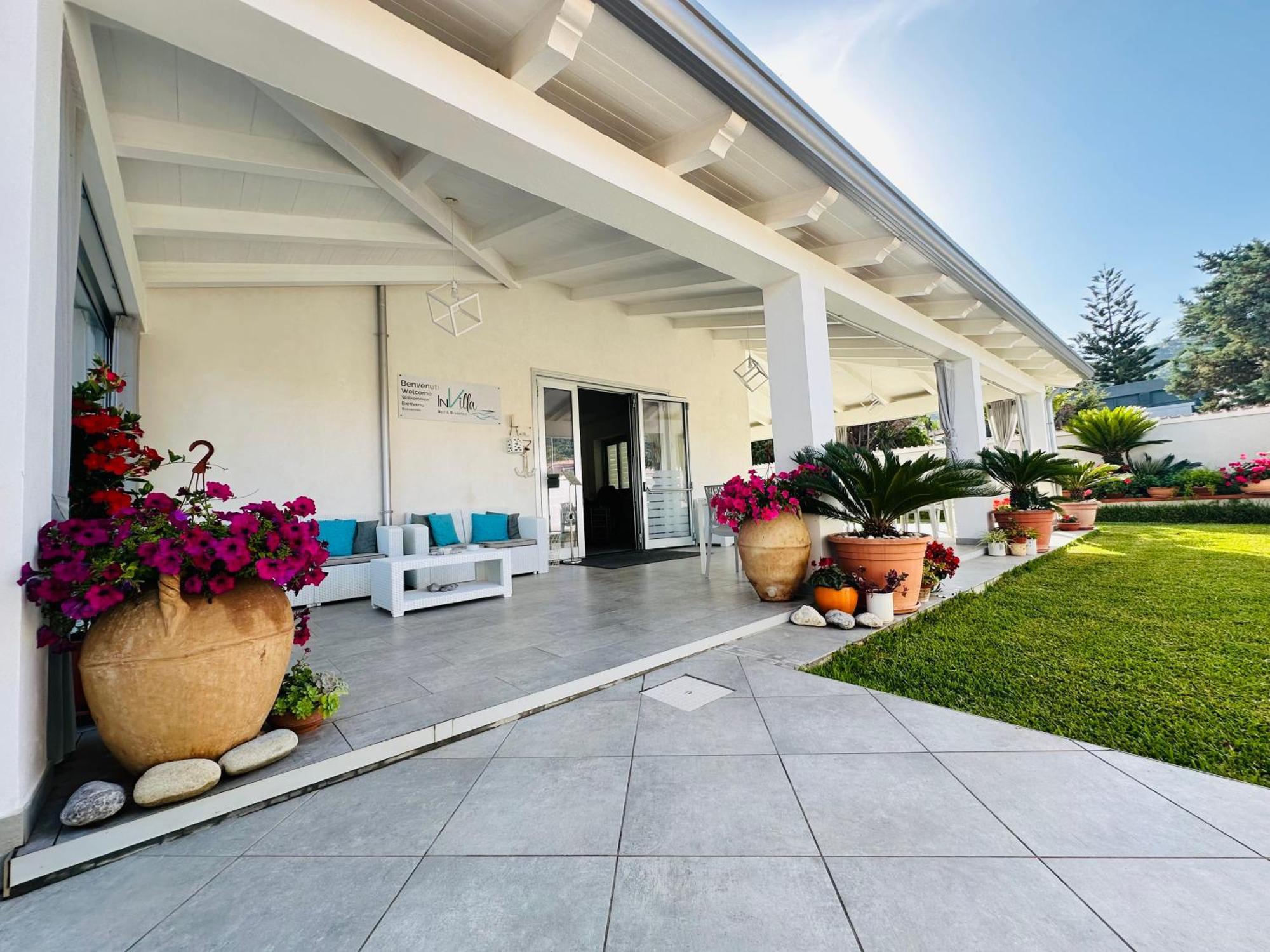 Invilla Bed&Breakfast - Quality Rooms Santa Maria di Castellabate Buitenkant foto